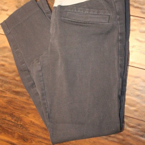 2/$30 🏷 Thyme Maternity Dress Pants Size M - Picture 3 of 3